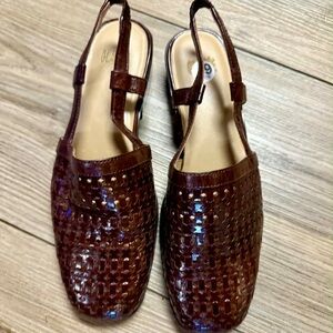 Glanc’ee Women's Brown Slingback Shoes